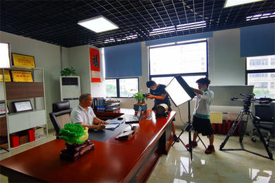 獻禮百年榮光 企業拍攝建團100周年宣傳片的策略與執行指南